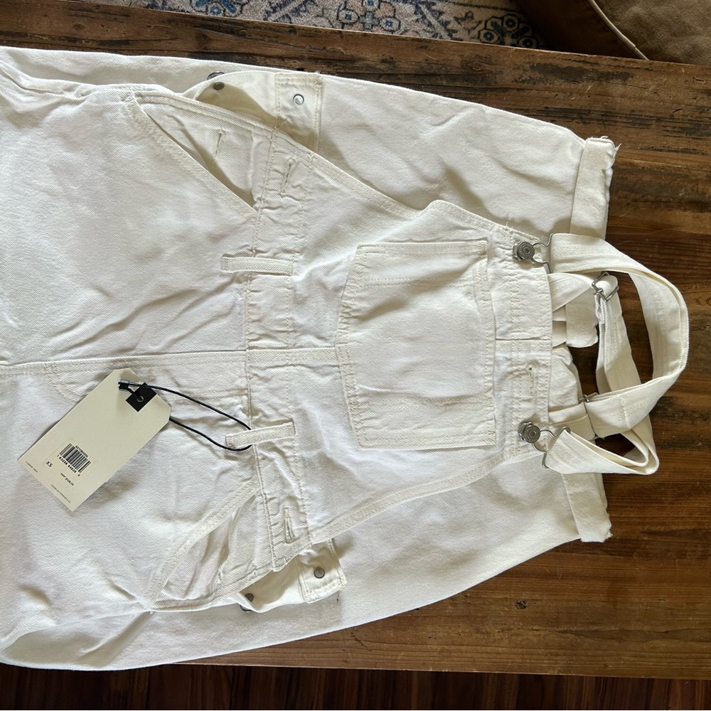 Levi's Premium Women's White Bib Overalls Jeans - Picture 14 of 14